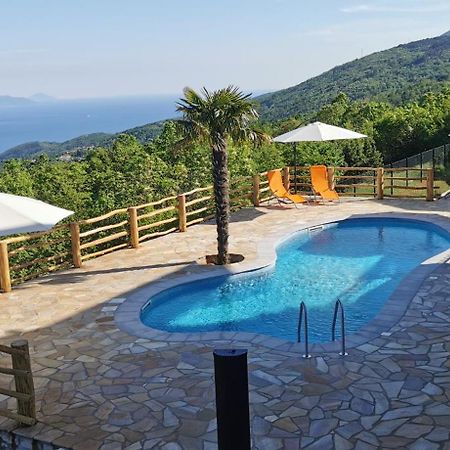 Villa Bora Moscenicka Draga Bed&Breakfast Moscenice Esterno foto