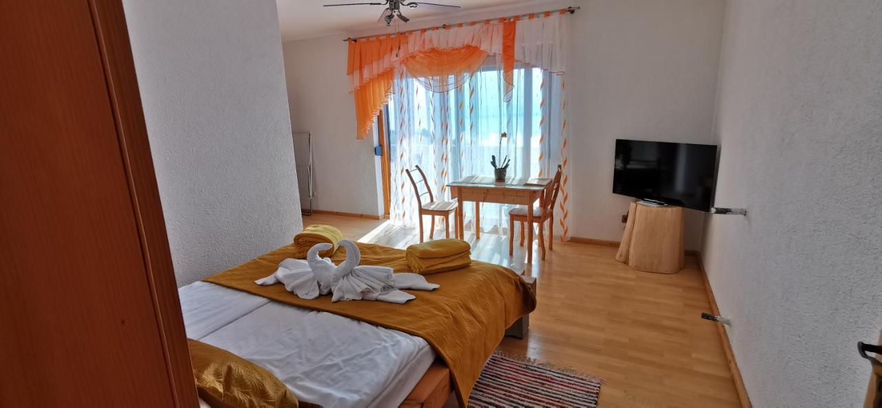 Villa Bora Moscenicka Draga Bed&Breakfast Moscenice Esterno foto