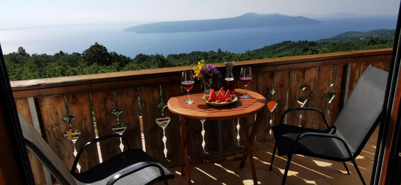 Villa Bora Moscenicka Draga Bed&Breakfast Moscenice Esterno foto